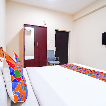 Fabexpress Uv Residency - 700M From Coimbatore International Airport Irugur المظهر الخارجي الصورة
