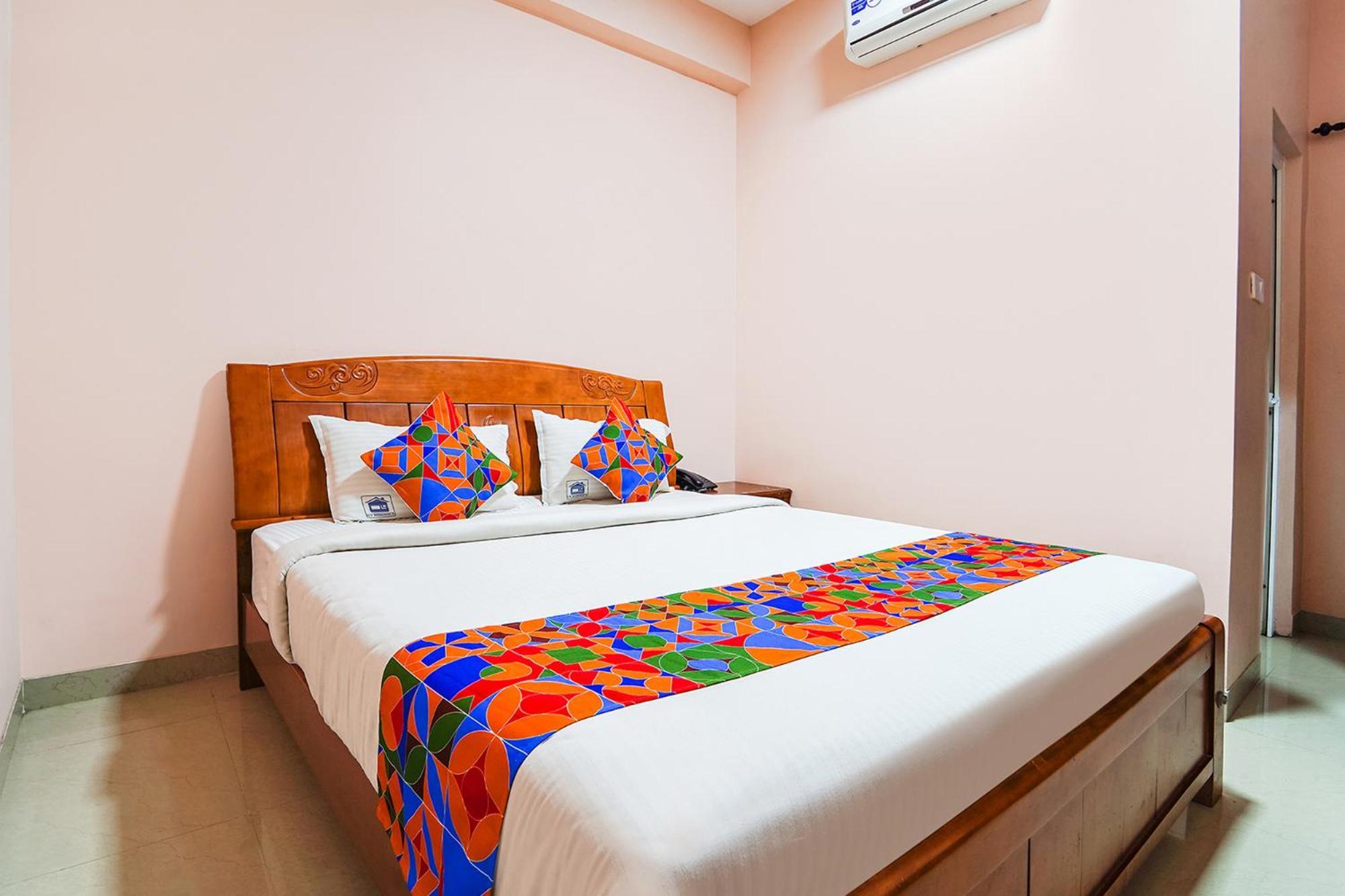 Fabexpress Uv Residency - 700M From Coimbatore International Airport Irugur المظهر الخارجي الصورة
