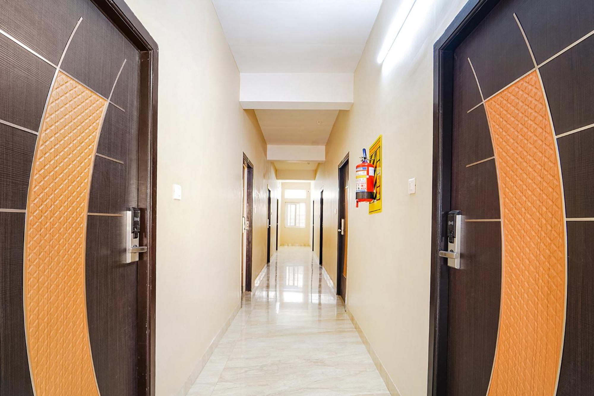 Fabexpress Uv Residency - 700M From Coimbatore International Airport Irugur المظهر الخارجي الصورة